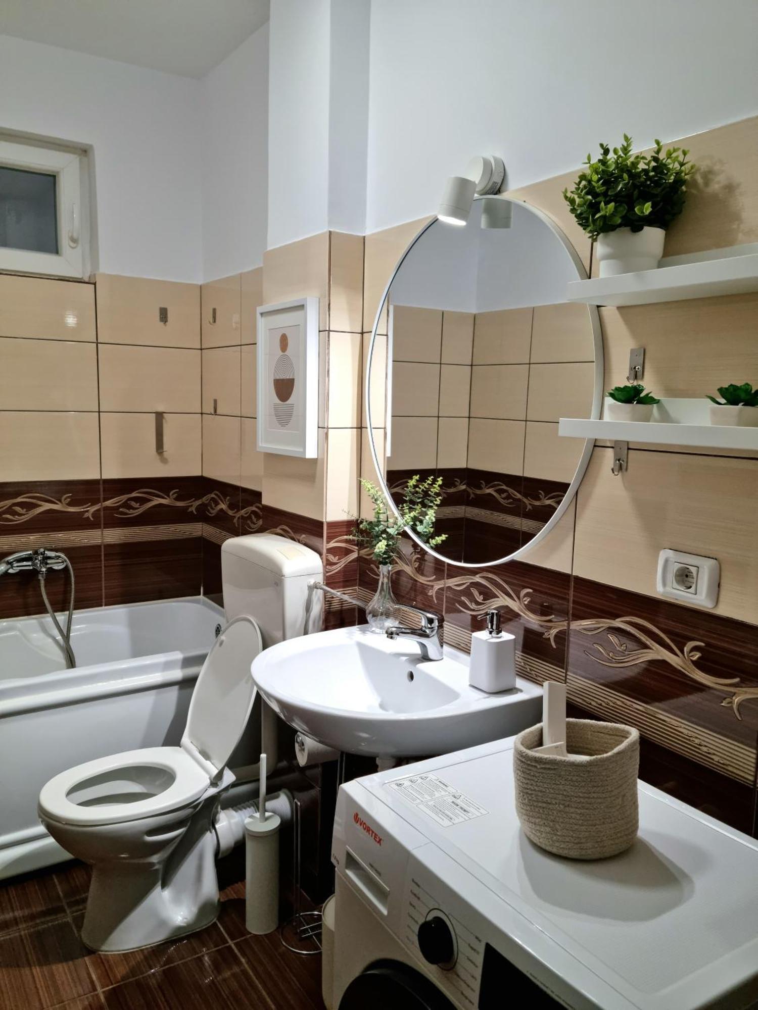 Iulius Town Charm Cozy Apartments ティミショアラ エクステリア 写真